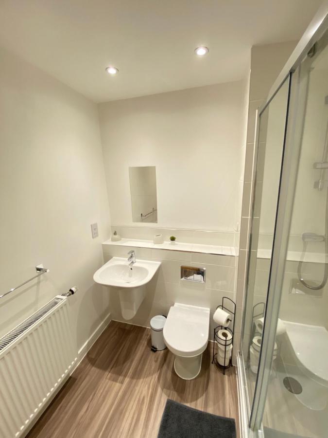 3 Bedrooms Double Or Single Beds, 2 Parking Spaces! Wifi & Smart Tv'S, Balcony 朴次茅斯 外观 照片